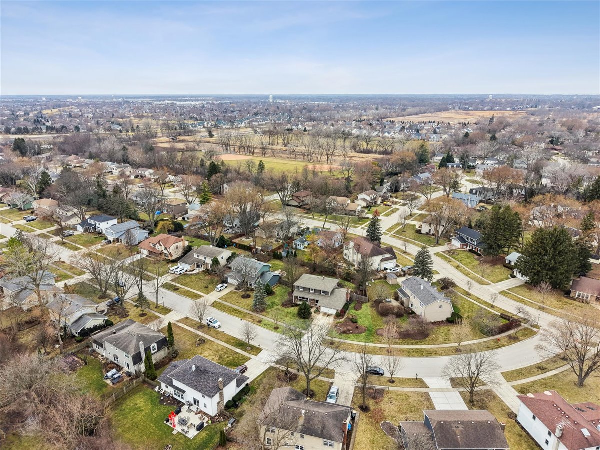 Libertyville, IL 60048