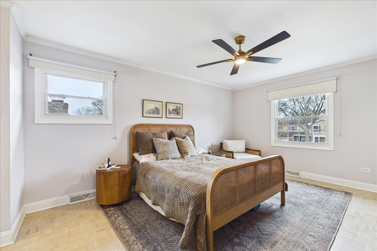 Libertyville, IL 60048