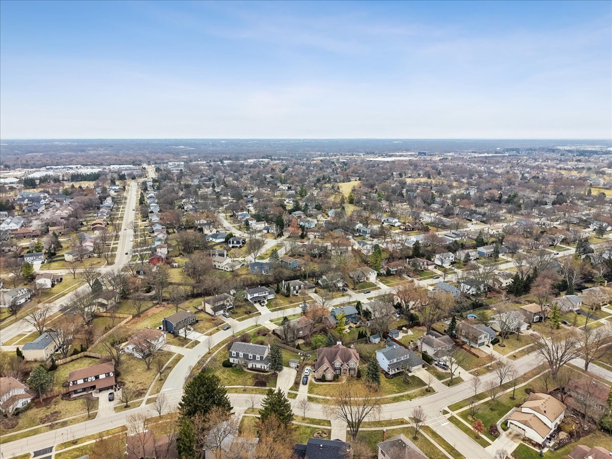 Libertyville, IL 60048