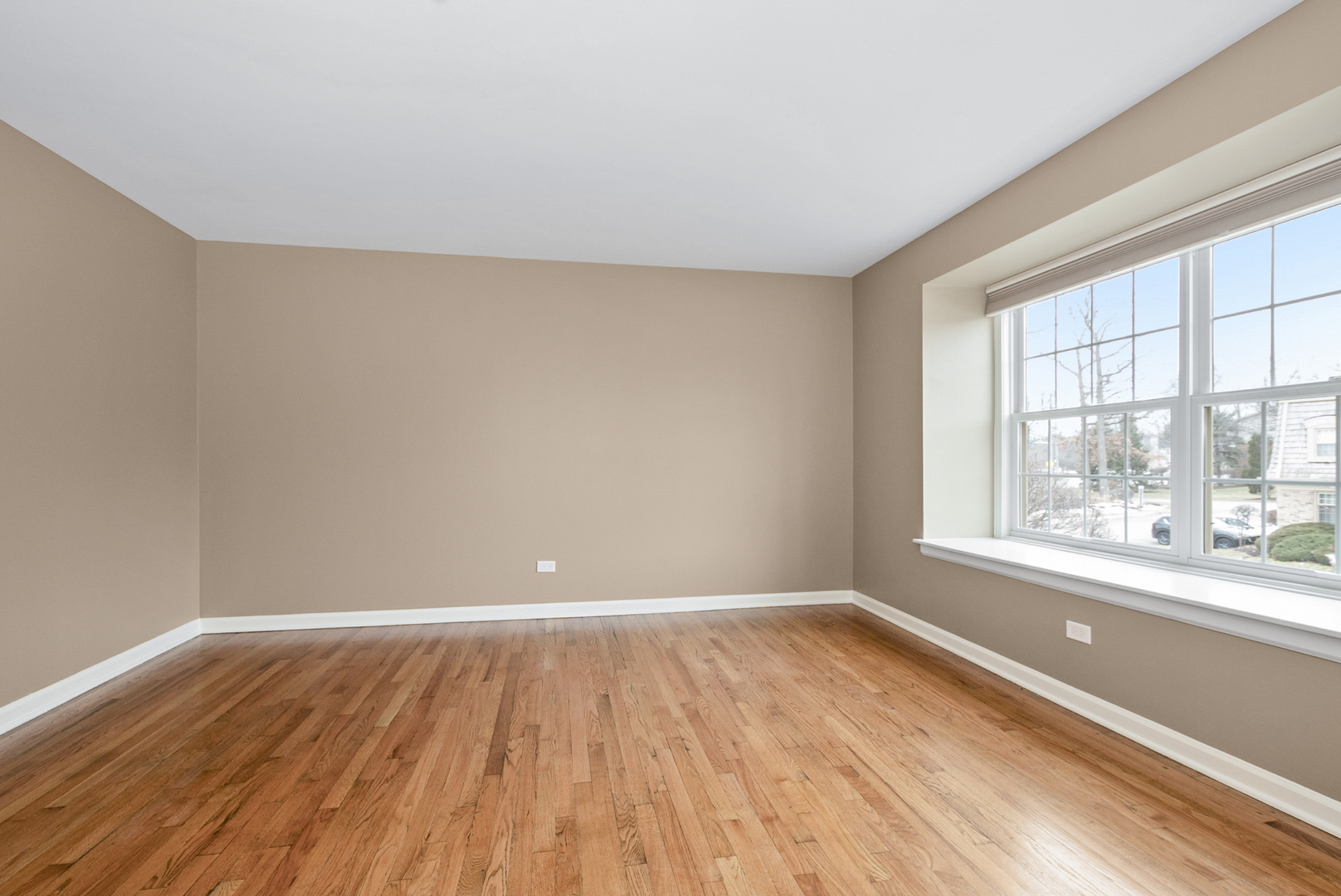 2S753 Avenue Orleans Avenue, Oak Brook, IL 60523