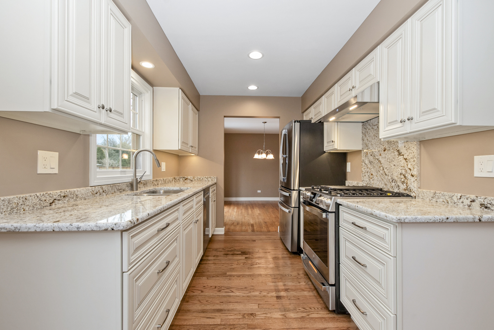 2S753 Avenue Orleans Avenue, Oak Brook, IL 60523