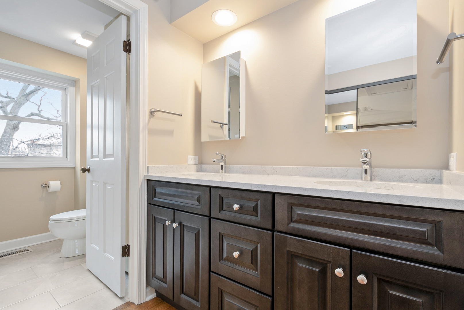 2S753 Avenue Orleans Avenue, Oak Brook, IL 60523