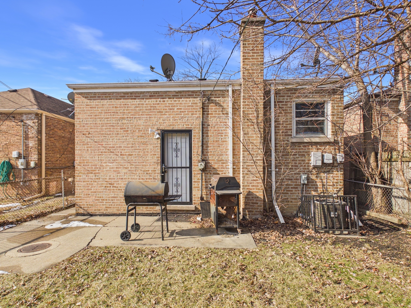 14235 S Wallace Avenue, Riverdale, IL 60827