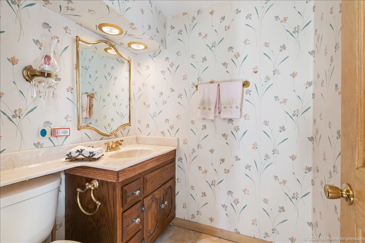 10441 Long Avenue, Oak Lawn, IL 60453