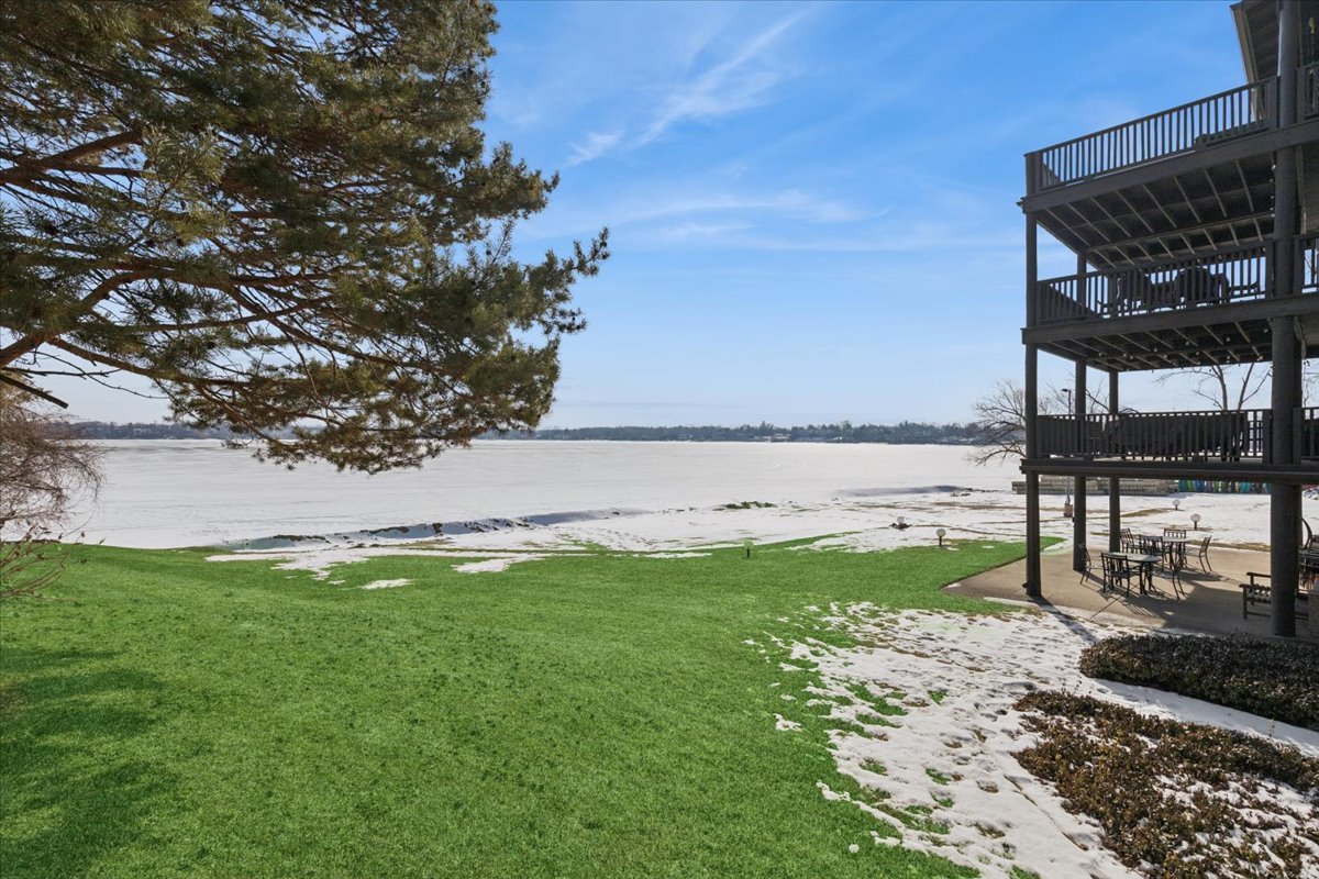 450 N Main Street #S208A, Wauconda, IL 60084