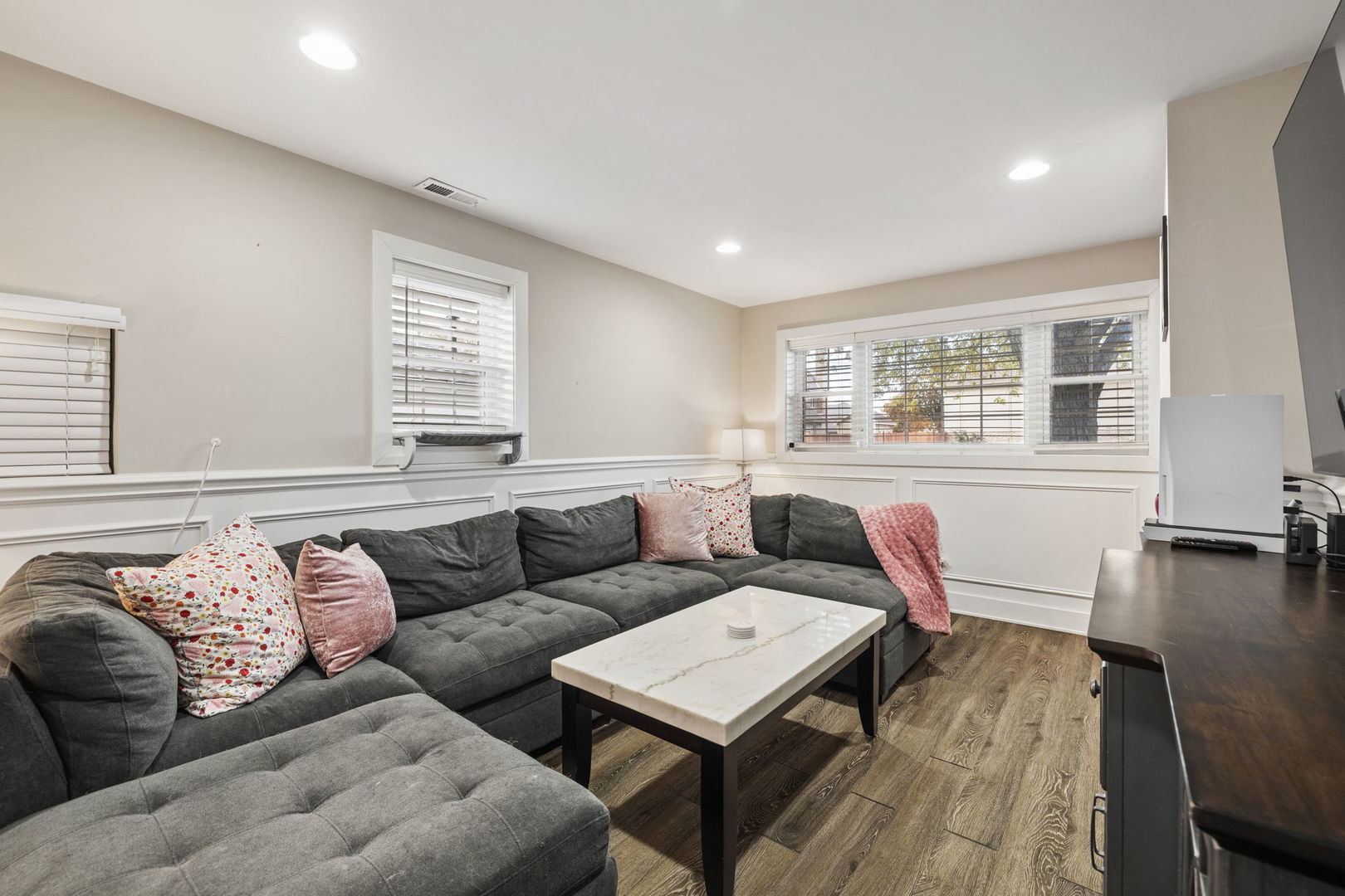 8602 S Oak Park Avenue, Burbank, IL 60459