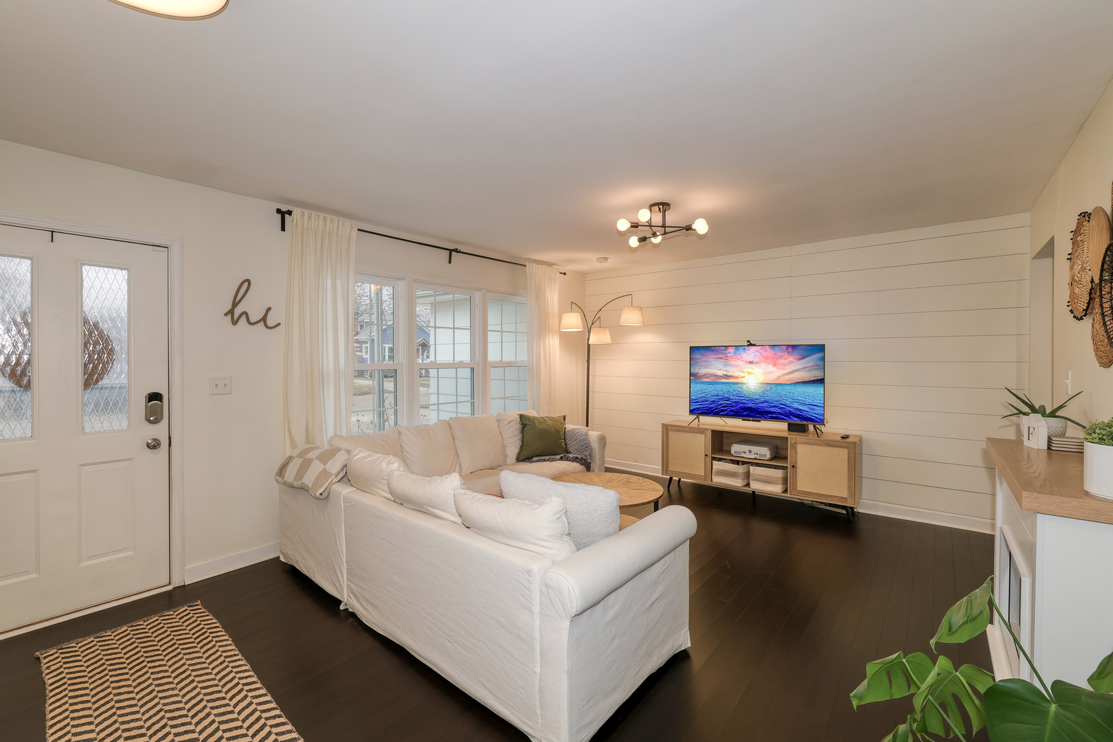 724 S Jefferson Street, Batavia, IL 60510