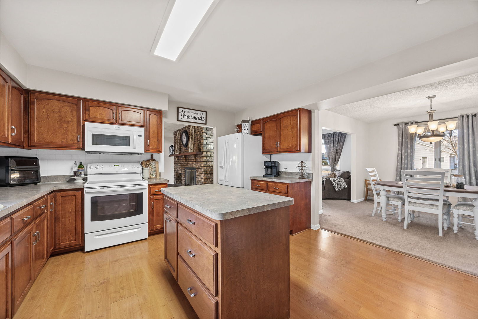 85 Carriage Drive, Morris, IL 60450