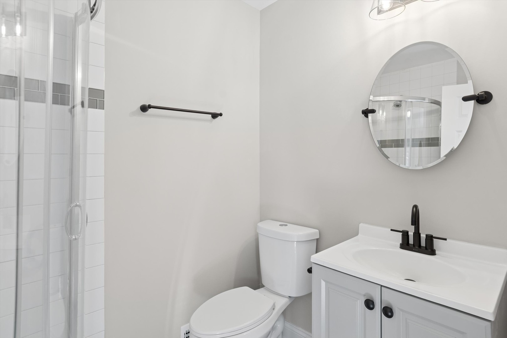 1208 S Union Street, Aurora, IL 60505