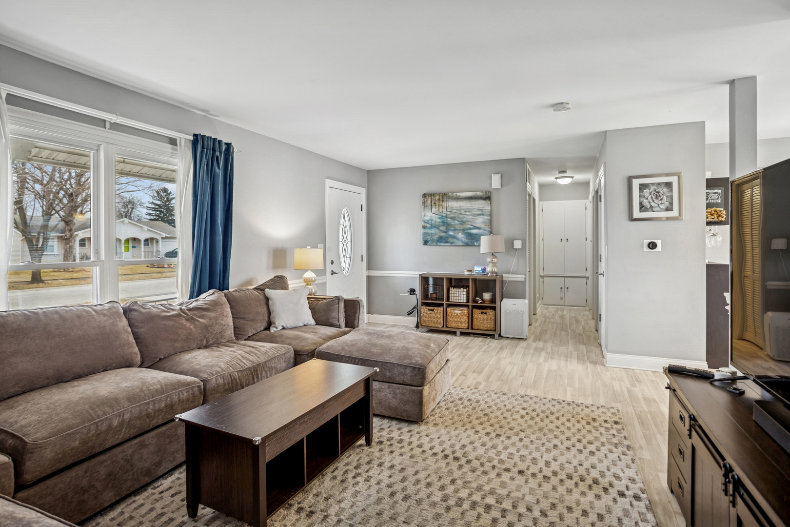 988 Cooper Court, Elk Grove Village, IL 60007