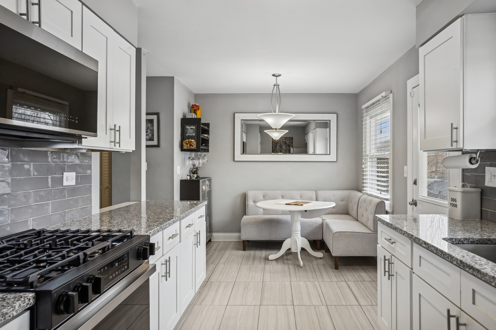 988 Cooper Court, Elk Grove Village, IL 60007