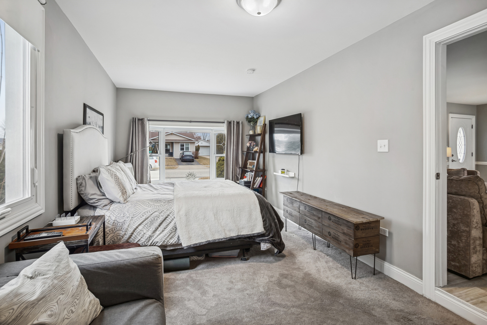 988 Cooper Court, Elk Grove Village, IL 60007