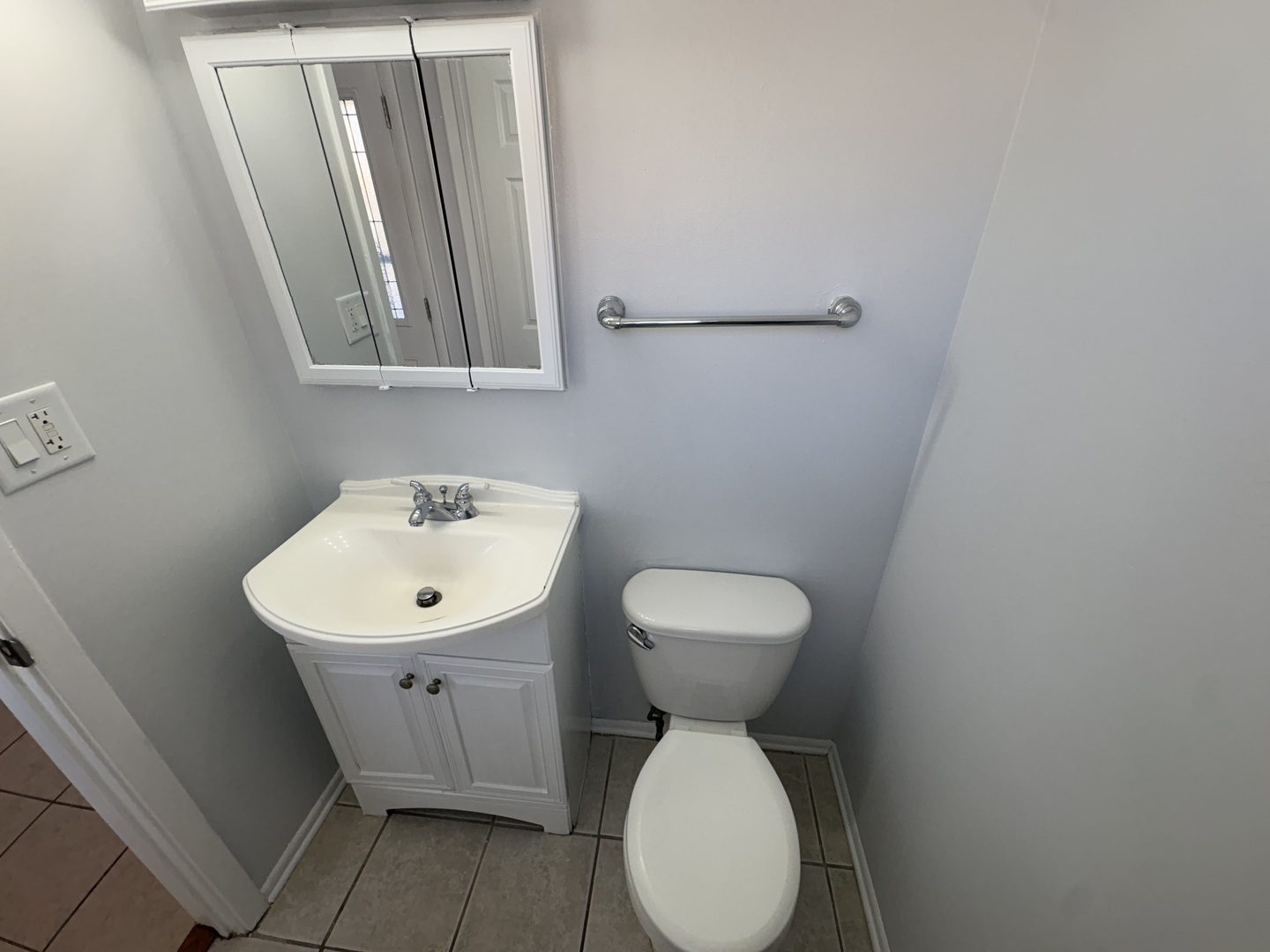 9850 Garden Court, Schiller Park, IL 60176