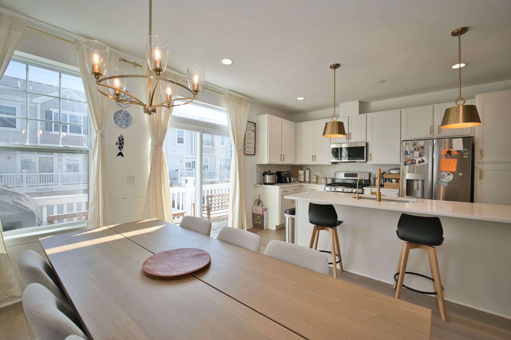 30W024 Brayman Court, Warrenville, IL 60563