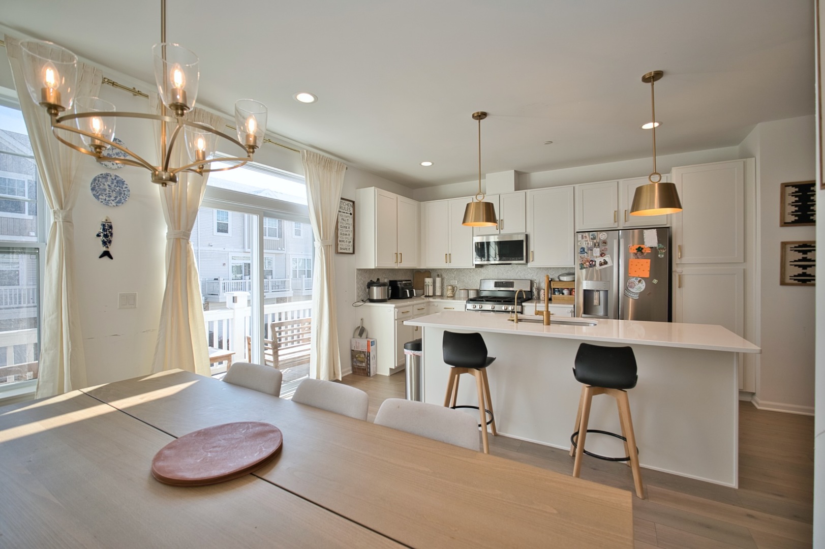 30W024 Brayman Court, Warrenville, IL 60563