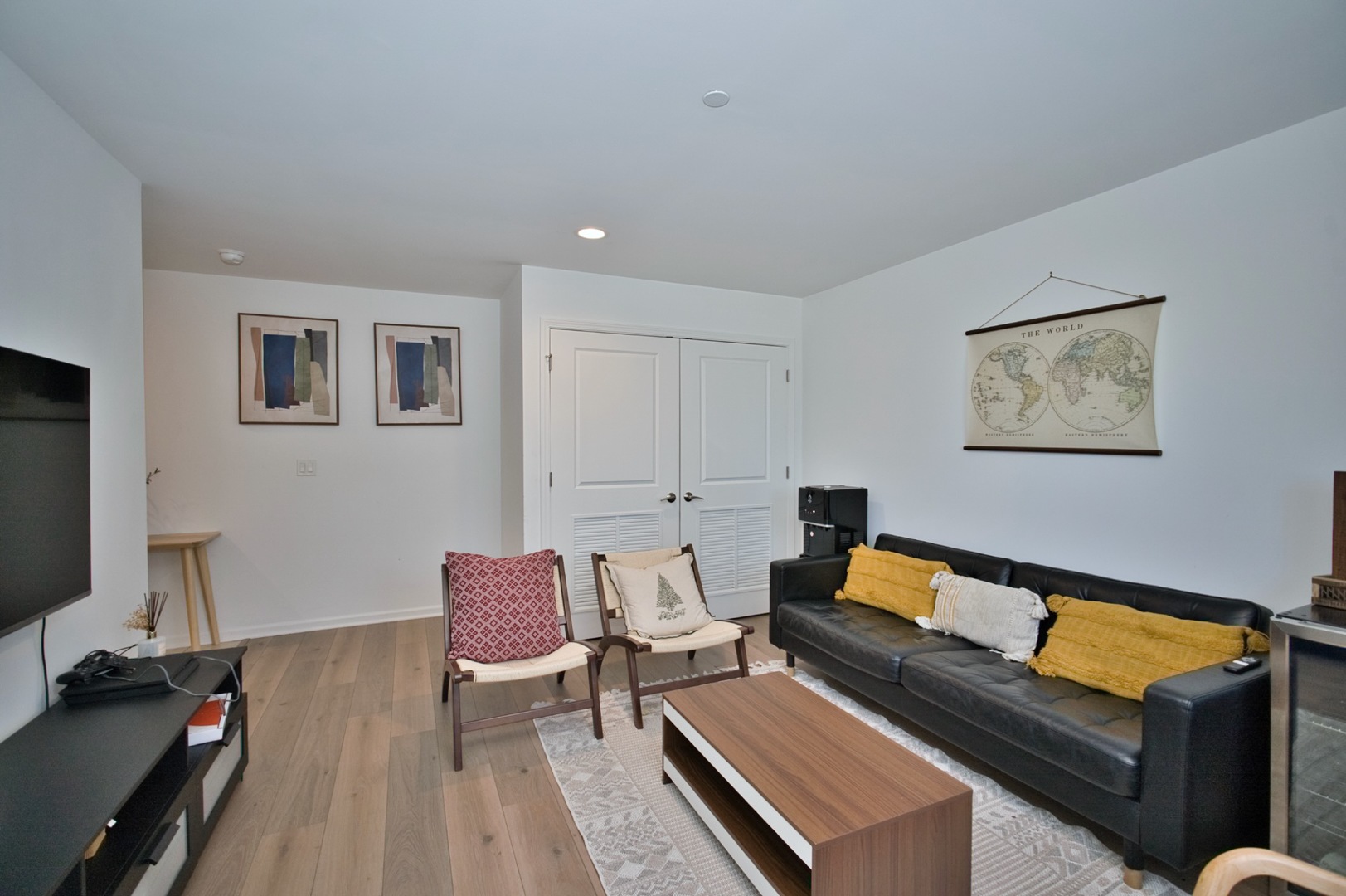 30W024 Brayman Court, Warrenville, IL 60563