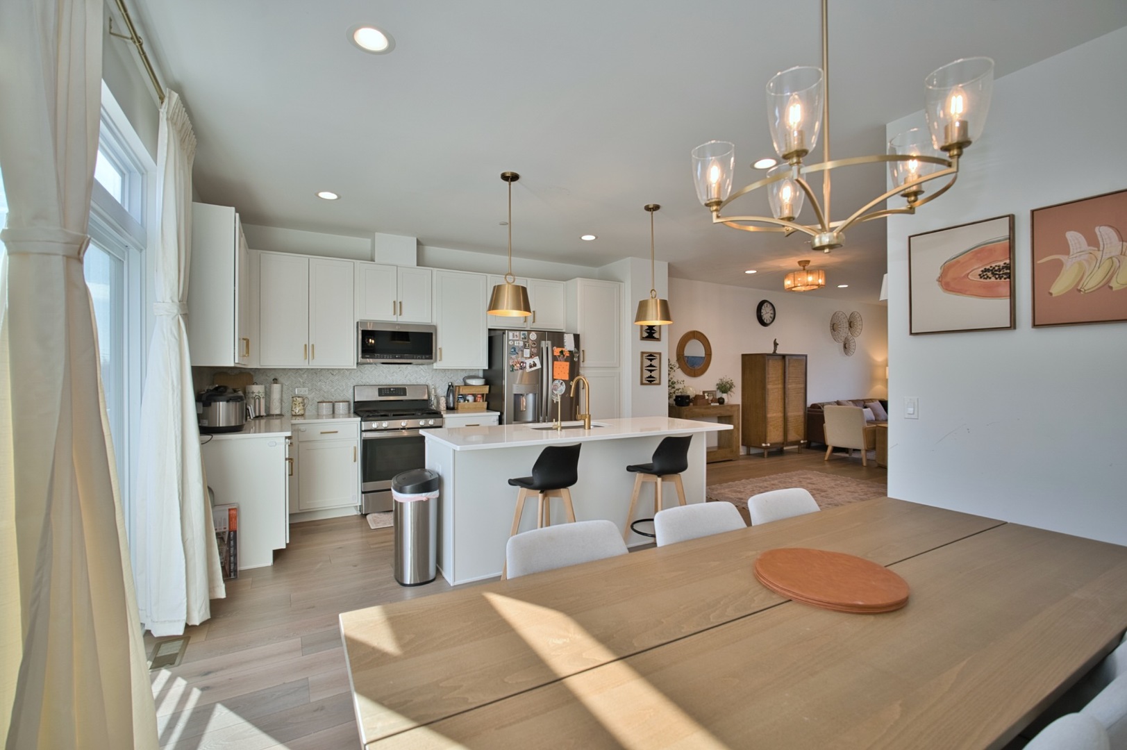 30W024 Brayman Court, Warrenville, IL 60563