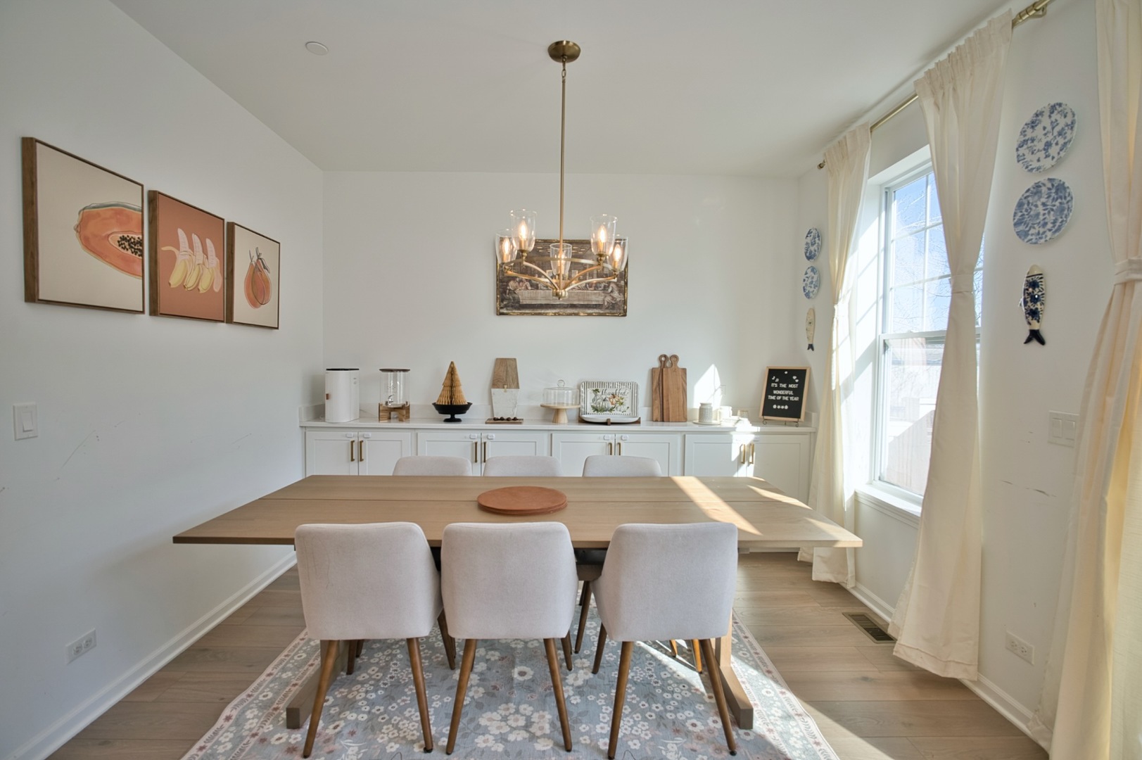 30W024 Brayman Court, Warrenville, IL 60563