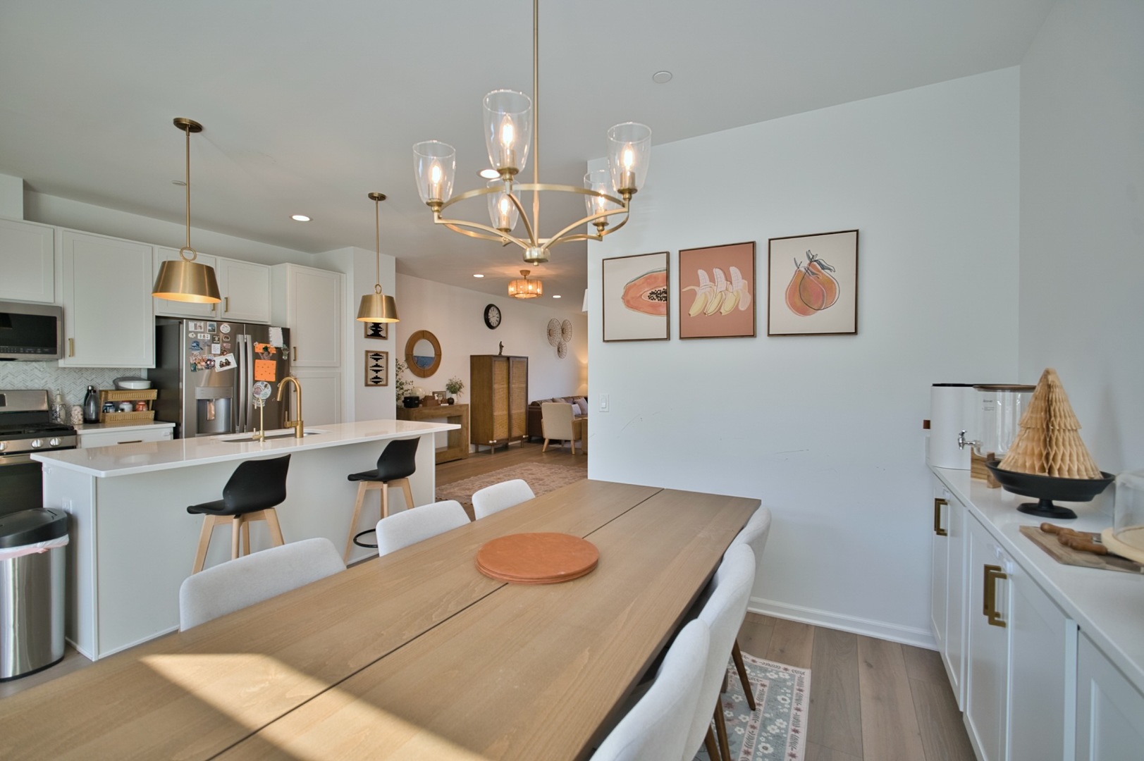 30W024 Brayman Court, Warrenville, IL 60563