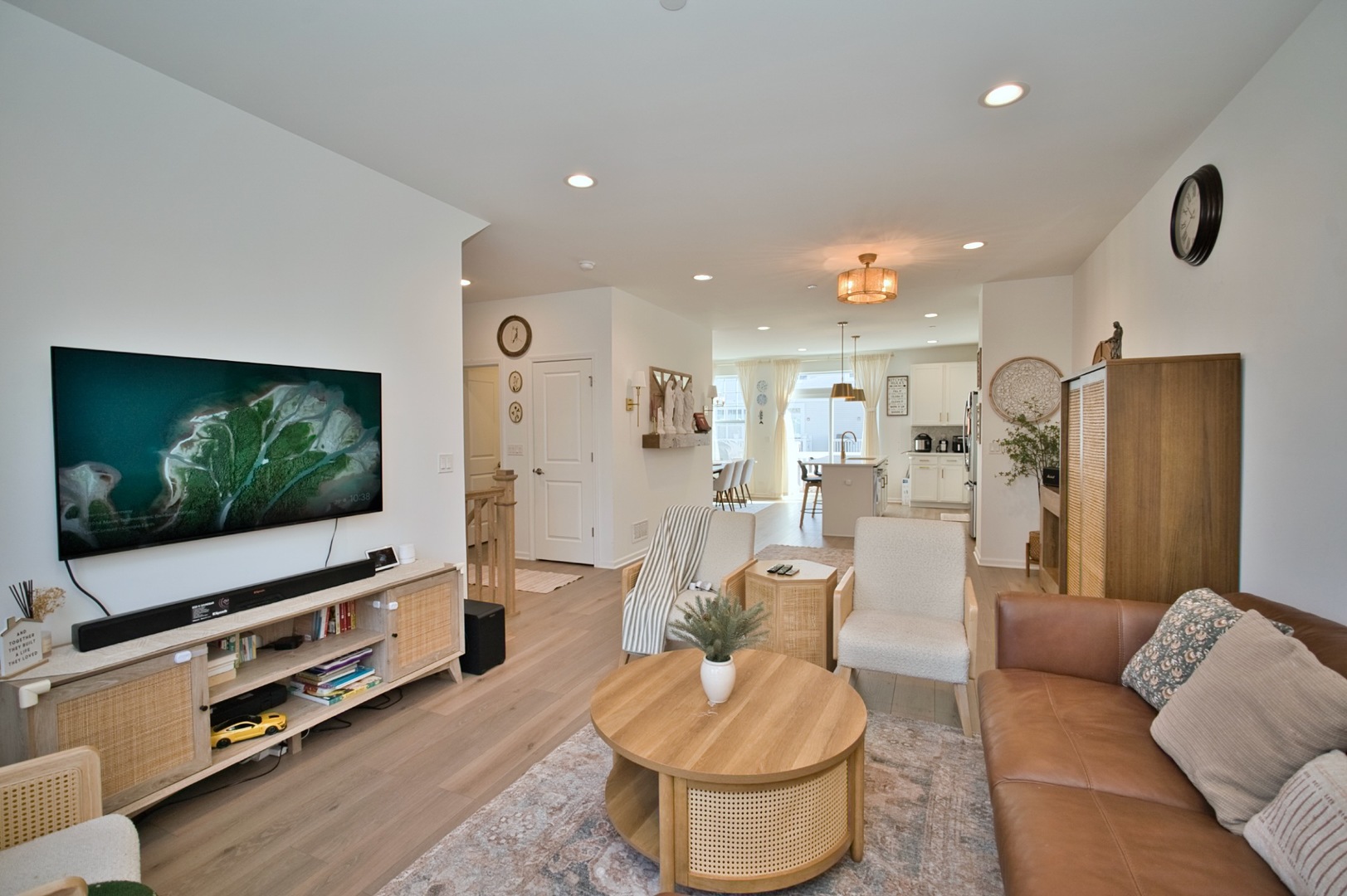 30W024 Brayman Court, Warrenville, IL 60563