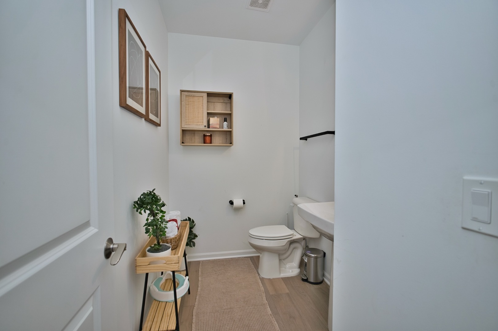 30W024 Brayman Court, Warrenville, IL 60563