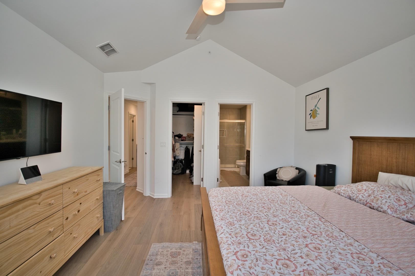 30W024 Brayman Court, Warrenville, IL 60563