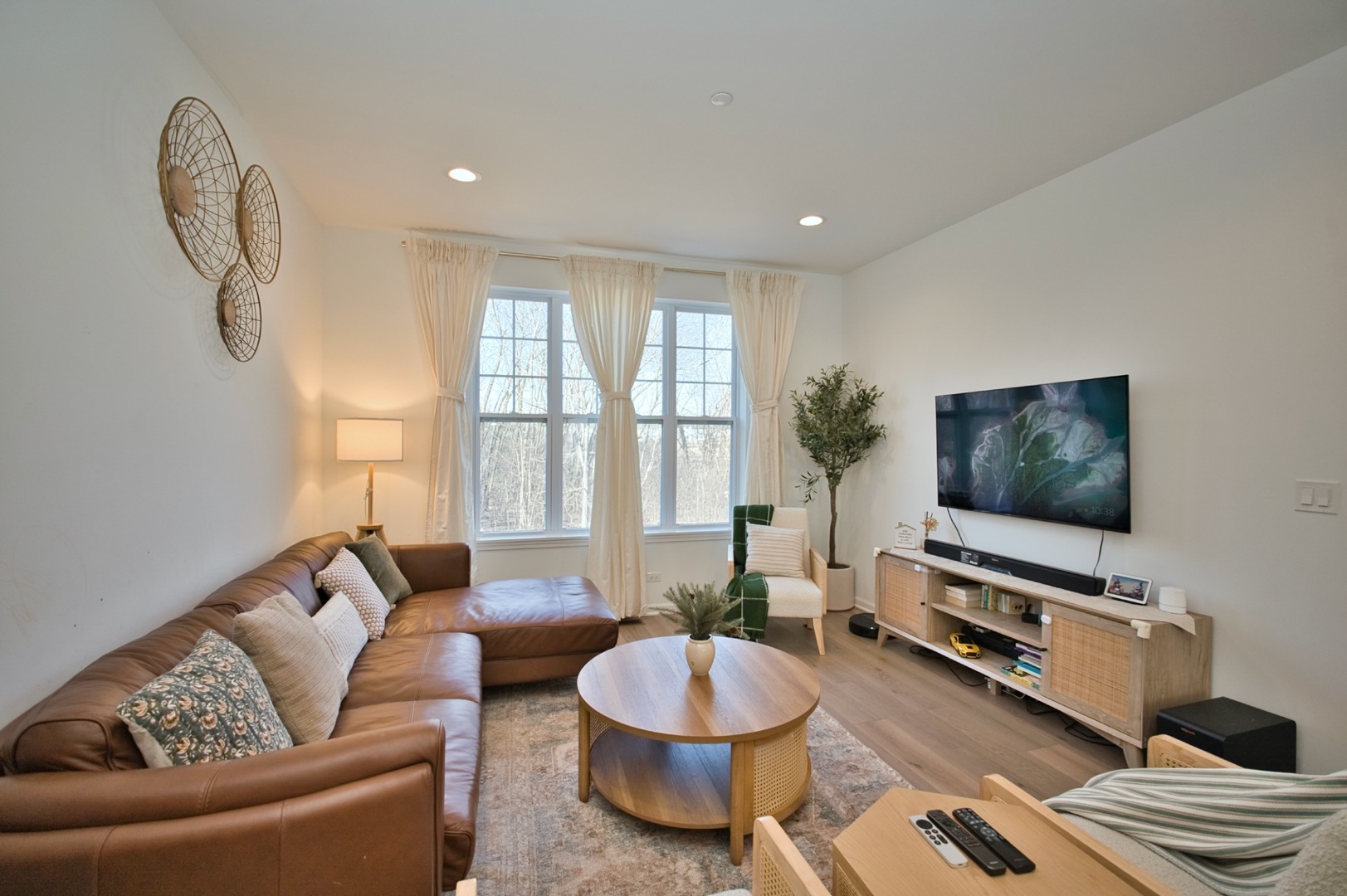 30W024 Brayman Court, Warrenville, IL 60563