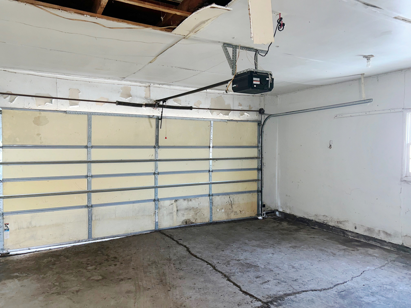 44 Strasma West Drive, Kankakee, IL 60901