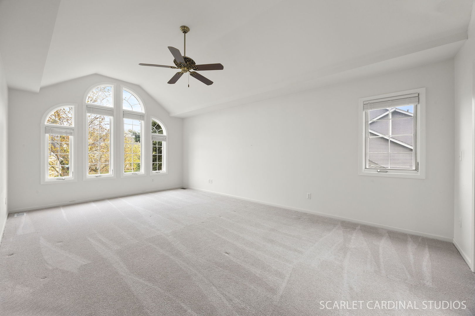 877 Elm Street, Sugar Grove, IL 60554