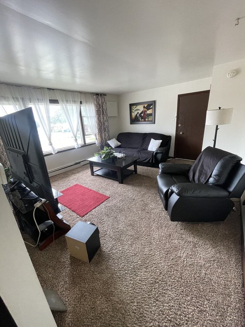 1600 MEMORIAL Drive, Calumet City, IL 60409