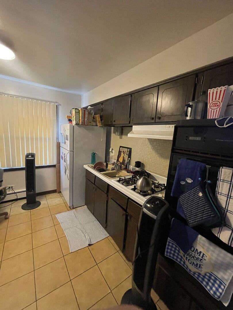 1600 MEMORIAL Drive, Calumet City, IL 60409