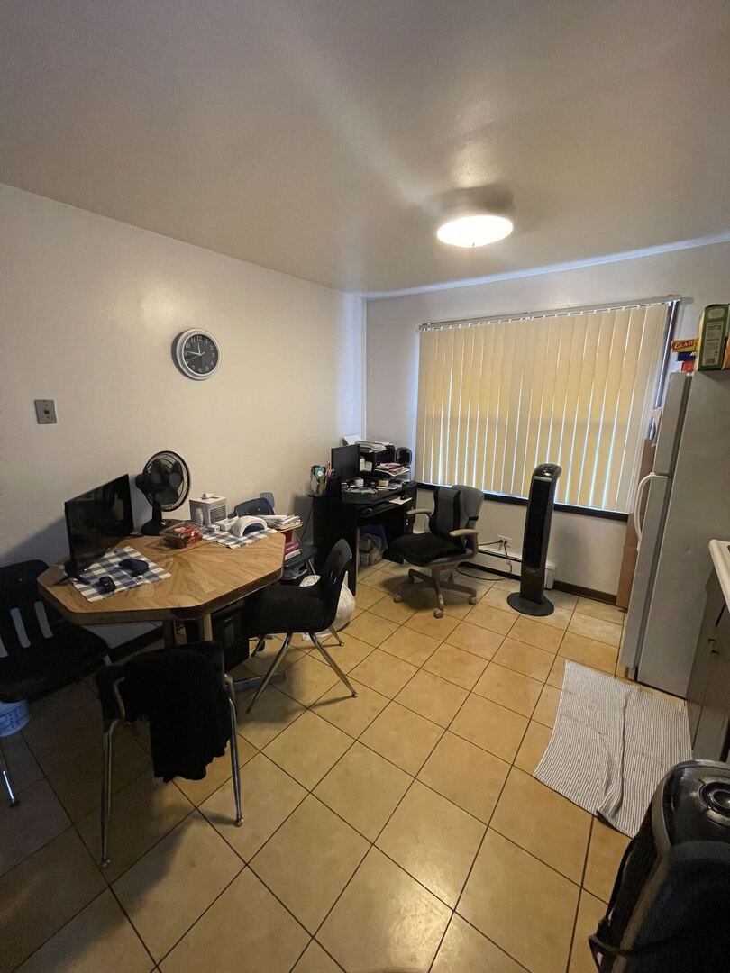 1600 MEMORIAL Drive, Calumet City, IL 60409