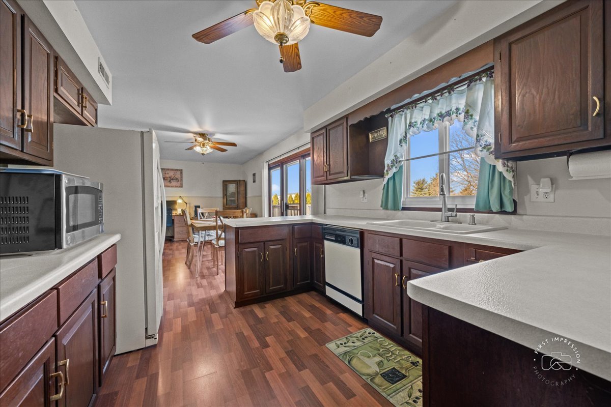 Naperville, IL 60563