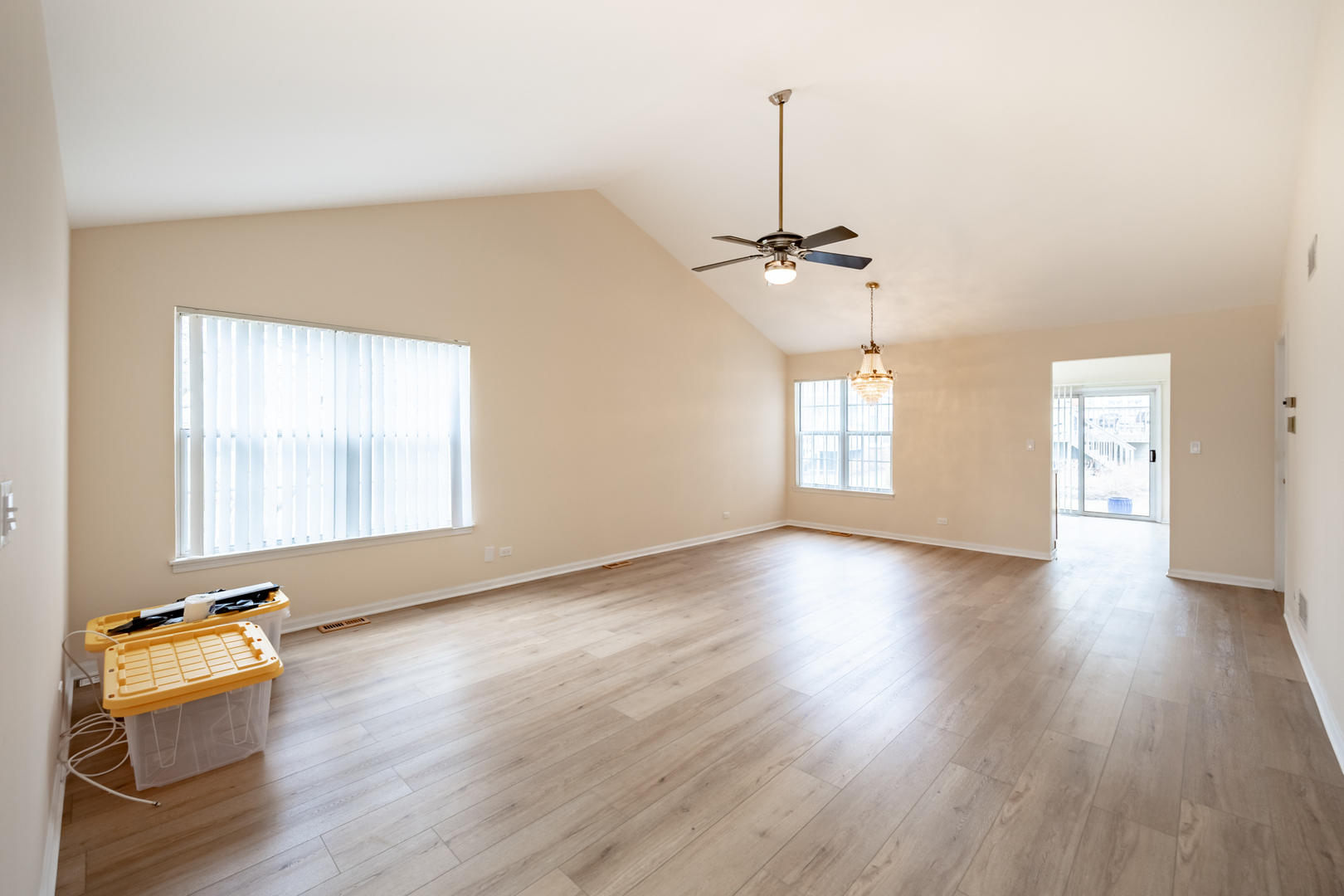 1179 Edington Court, Carol Stream, IL 60188