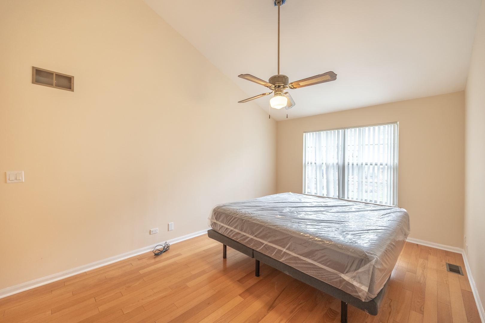 1179 Edington Court, Carol Stream, IL 60188