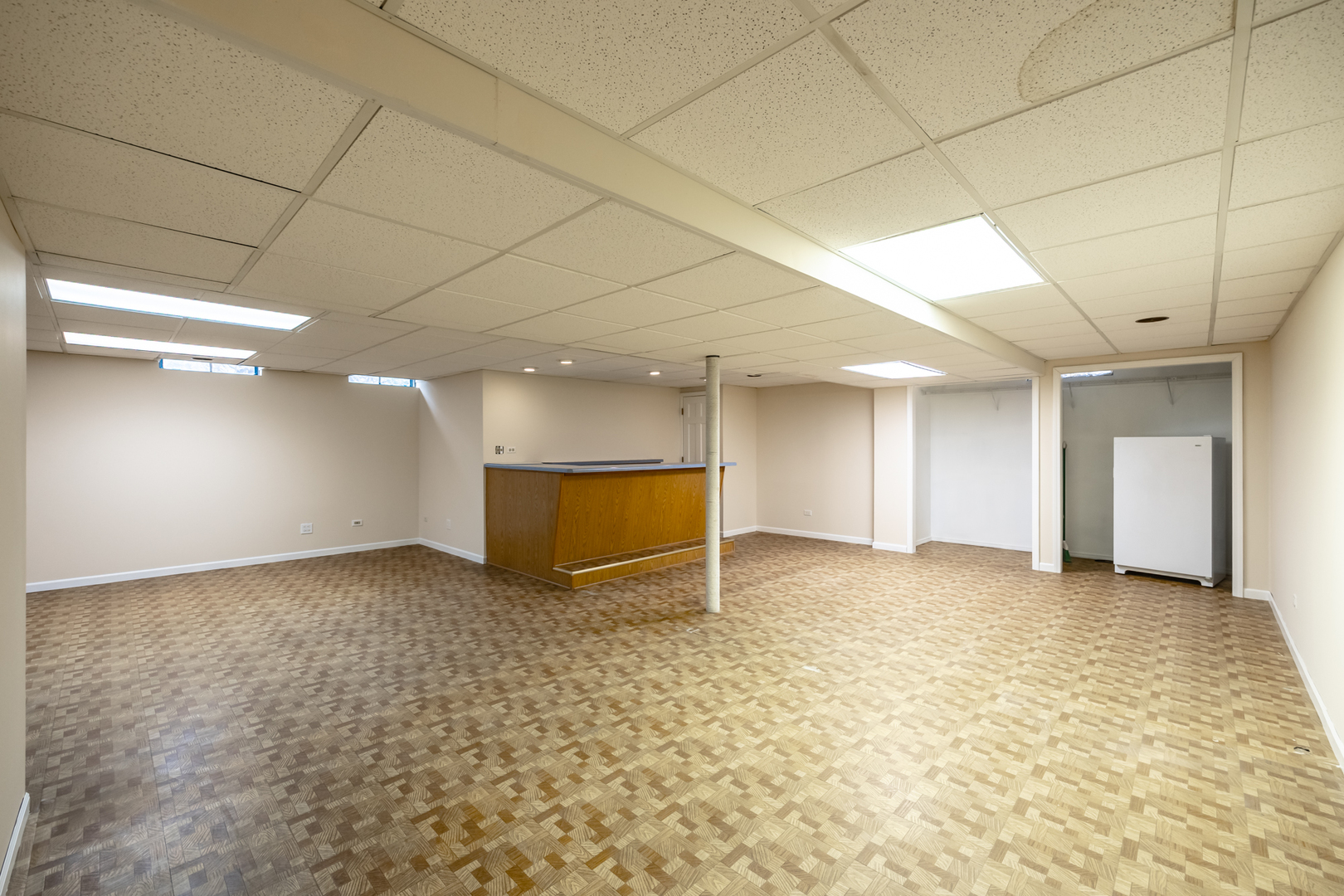 1179 Edington Court, Carol Stream, IL 60188