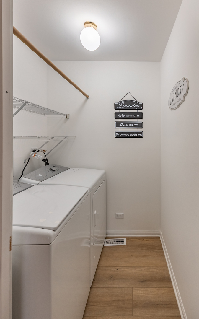 1179 Edington Court, Carol Stream, IL 60188