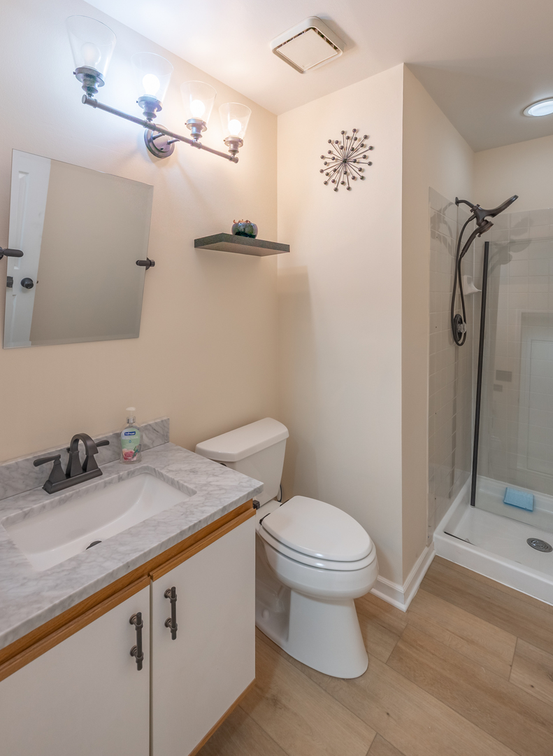 1179 Edington Court, Carol Stream, IL 60188