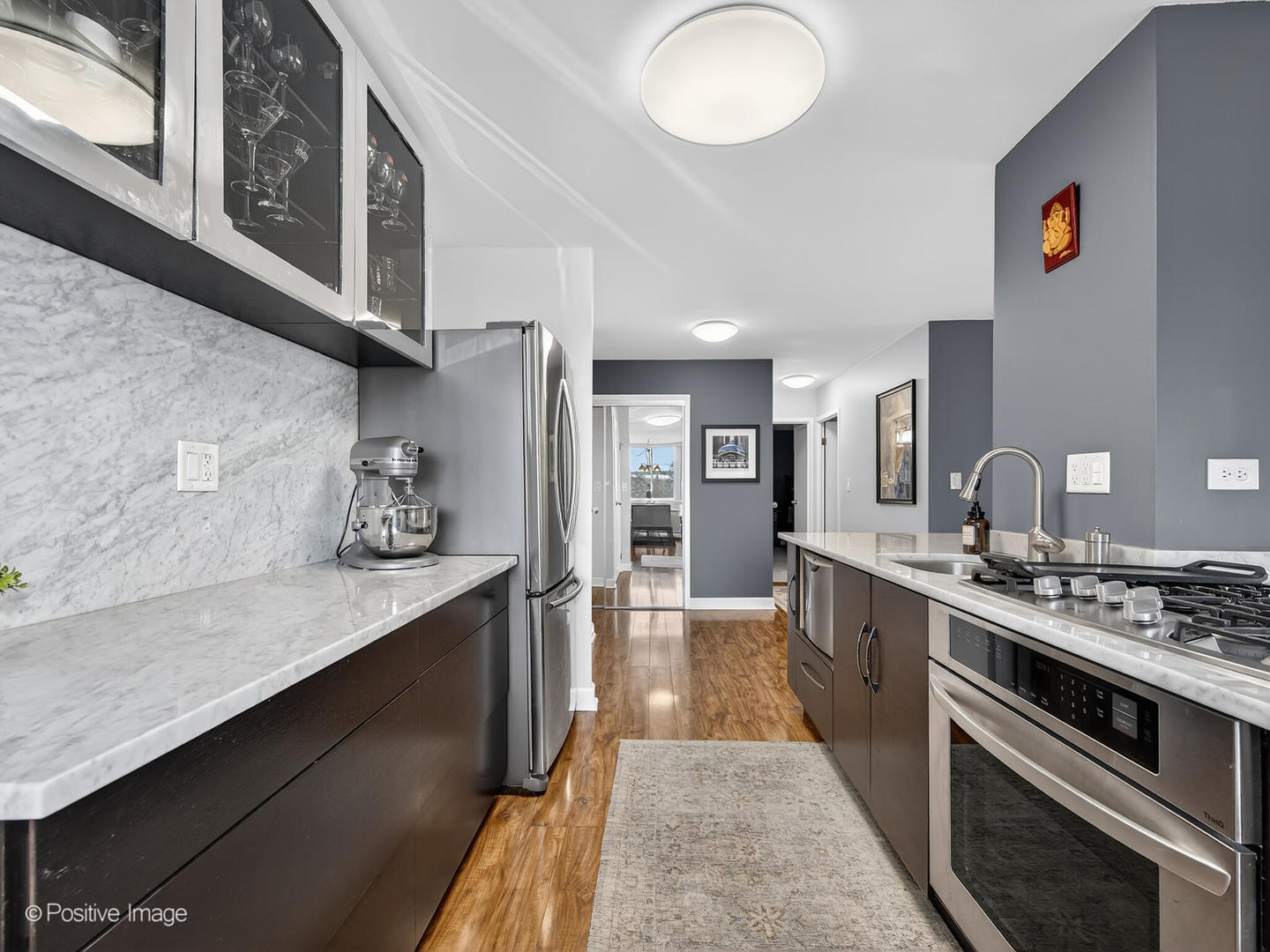 40 N Tower Road #2F, Oak Brook, IL 60523