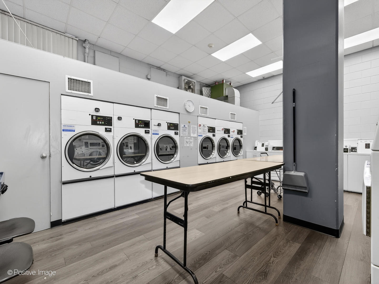 40 N Tower Road #2F, Oak Brook, IL 60523