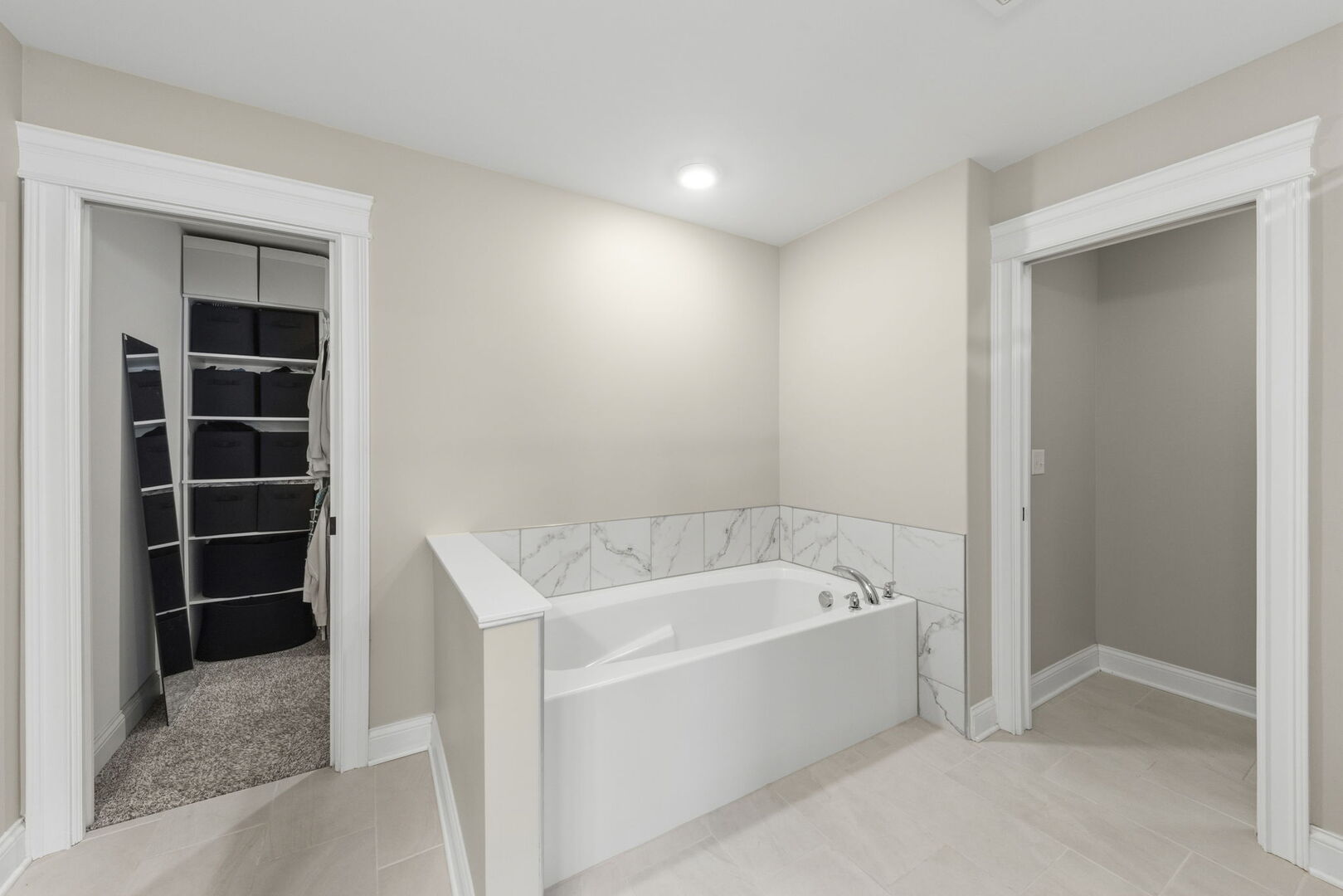 24454 Isabel Lane, Shorewood, IL 60404