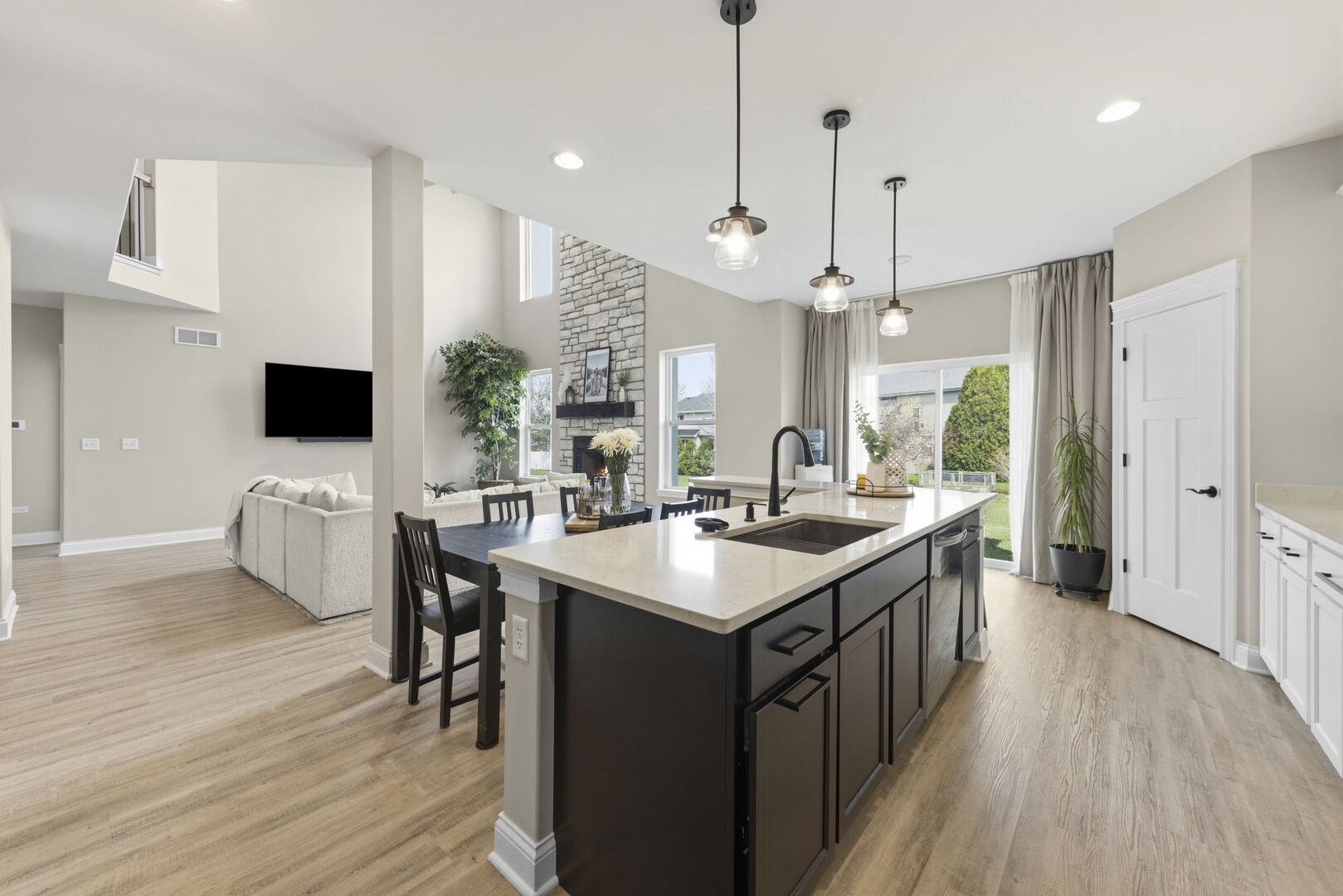 24454 Isabel Lane, Shorewood, IL 60404