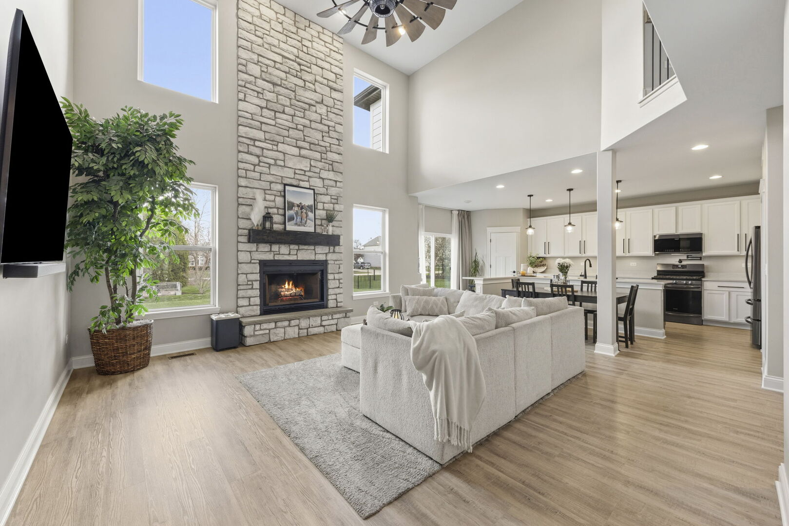 24454 Isabel Lane, Shorewood, IL 60404