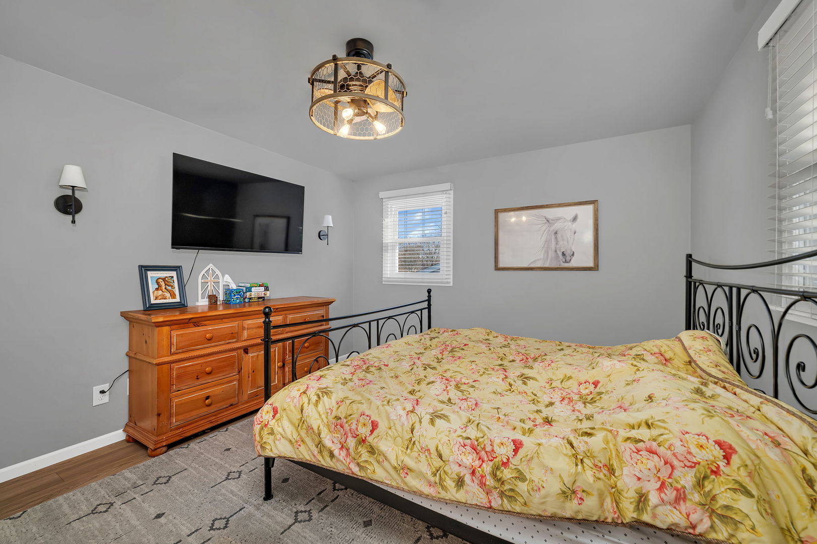 24333 S Valley Drive, Channahon, IL 60410