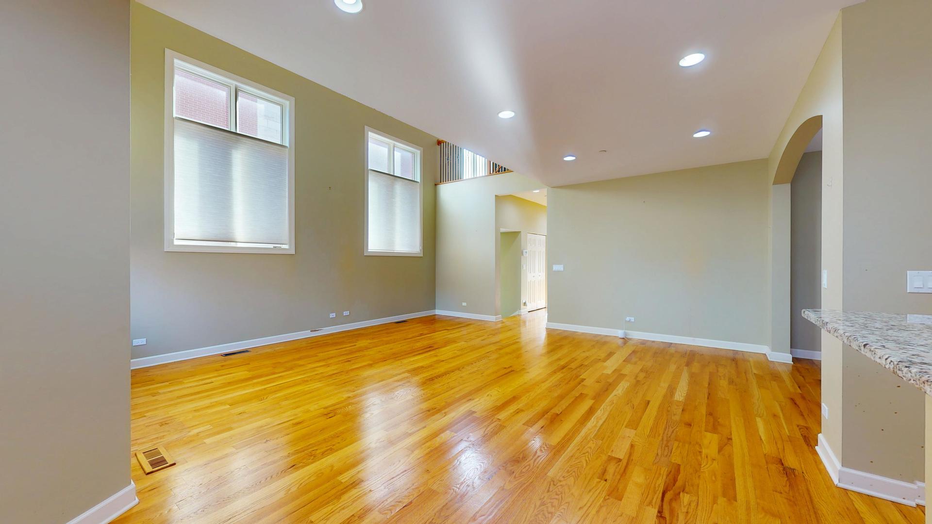 28 Legacy Lane, Wheeling, IL 60090