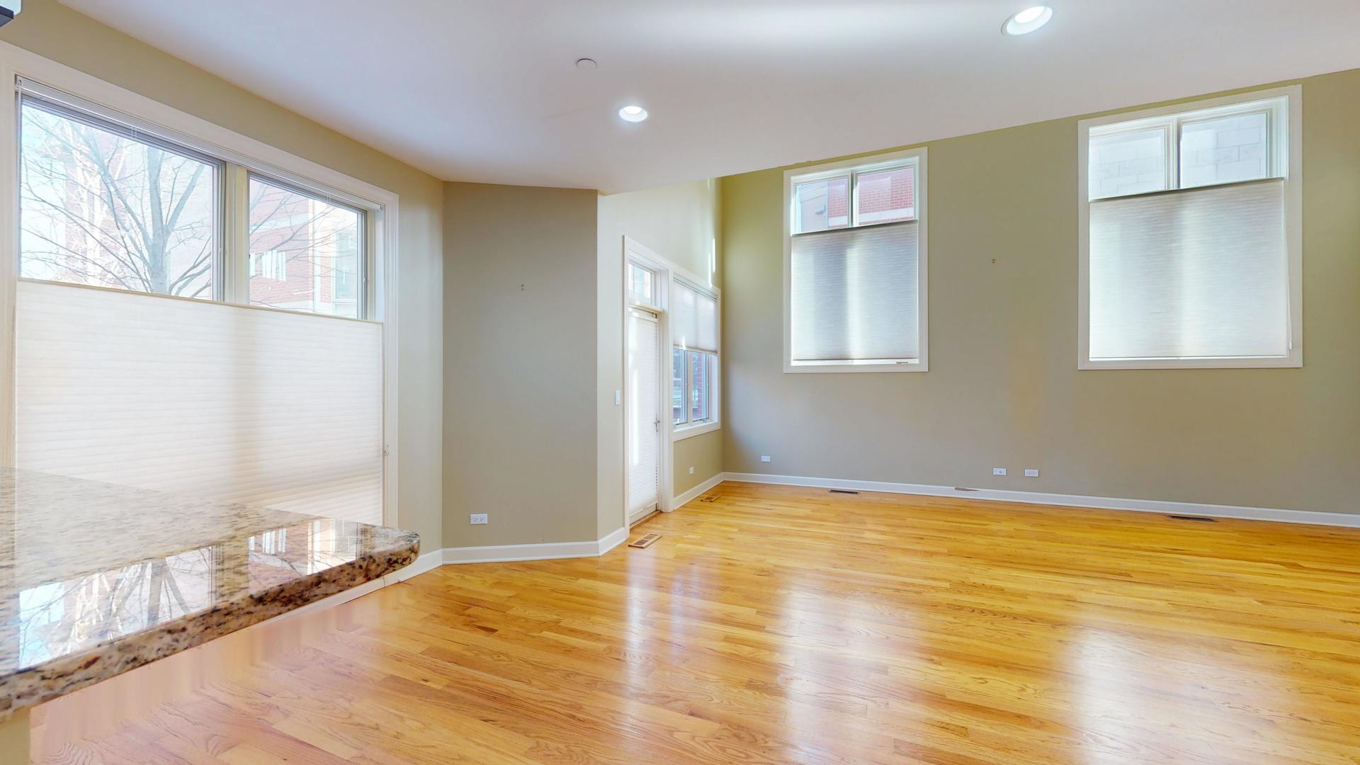 28 Legacy Lane, Wheeling, IL 60090