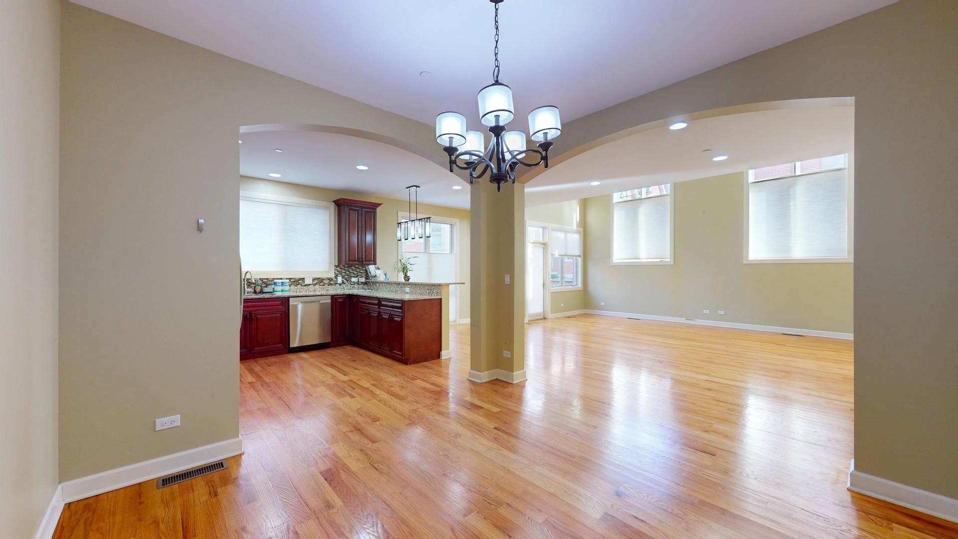 28 Legacy Lane, Wheeling, IL 60090