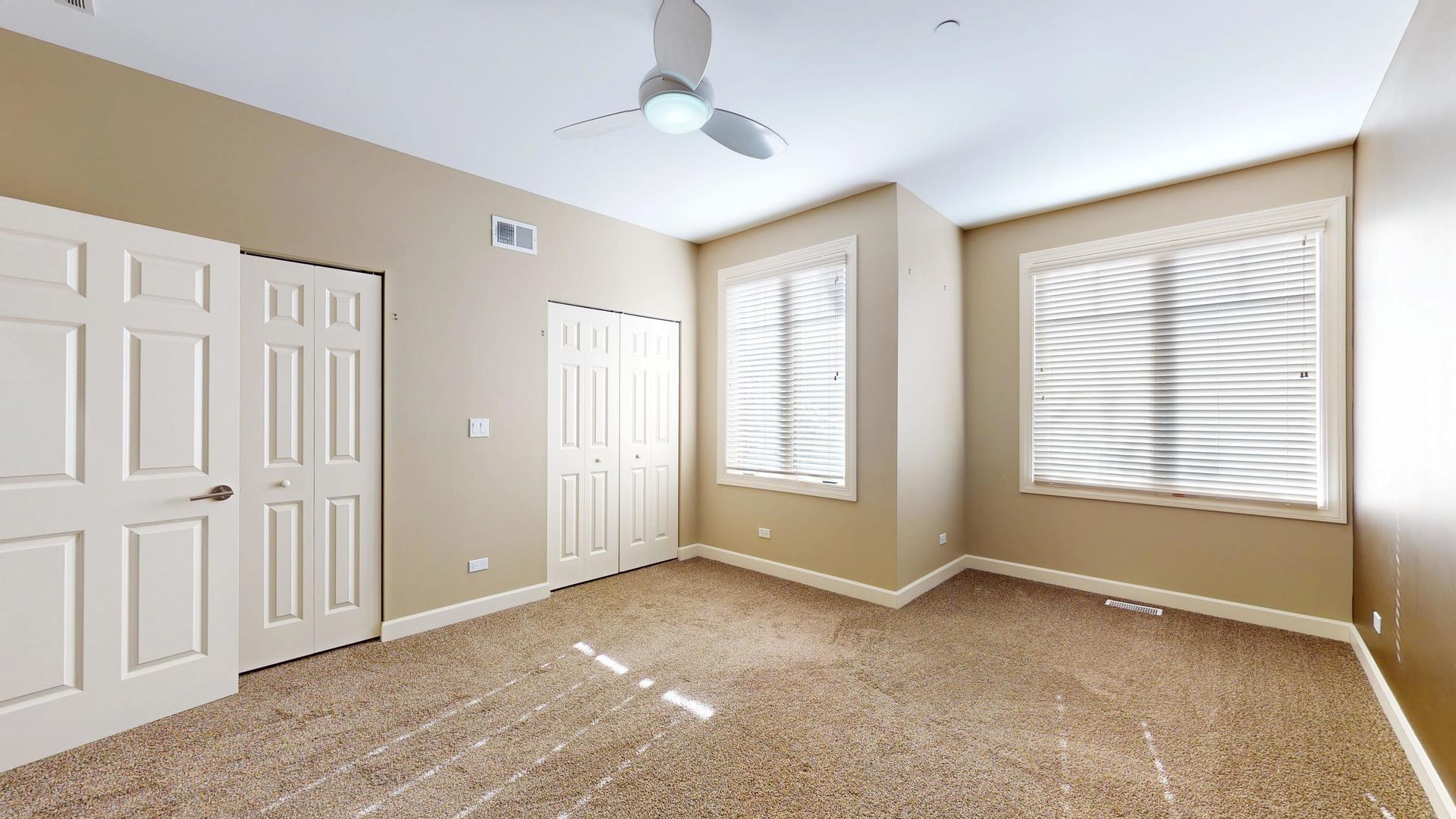 28 Legacy Lane, Wheeling, IL 60090