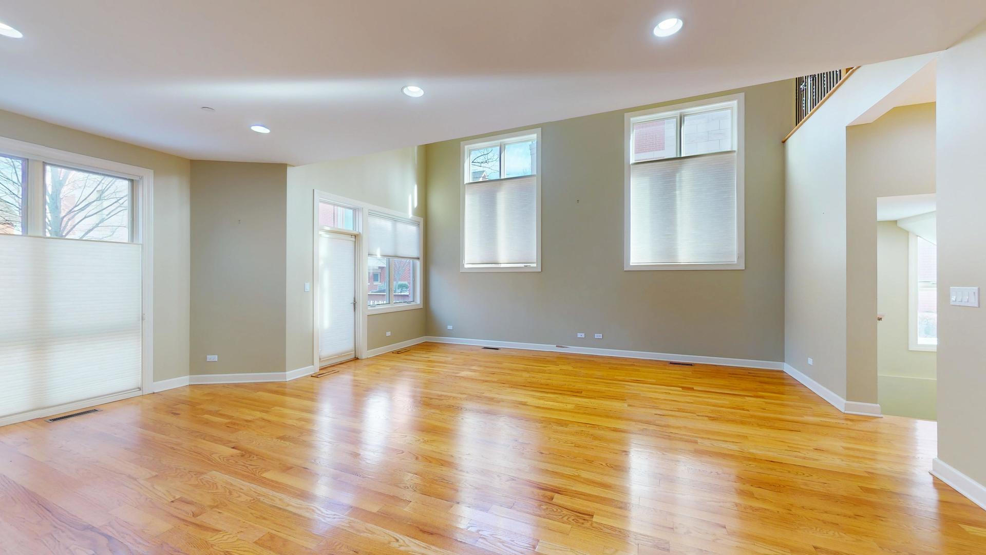 28 Legacy Lane, Wheeling, IL 60090