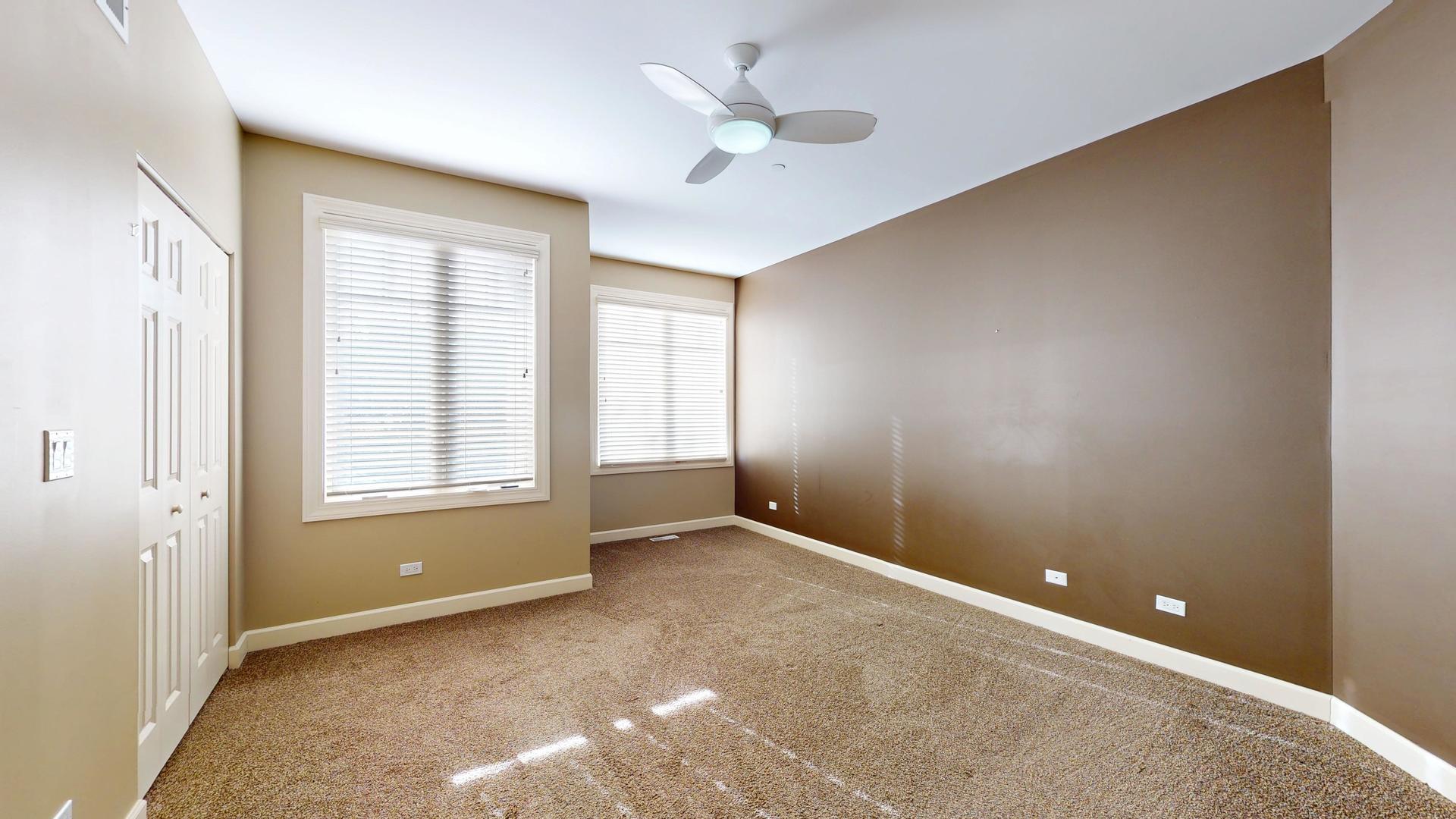 28 Legacy Lane, Wheeling, IL 60090